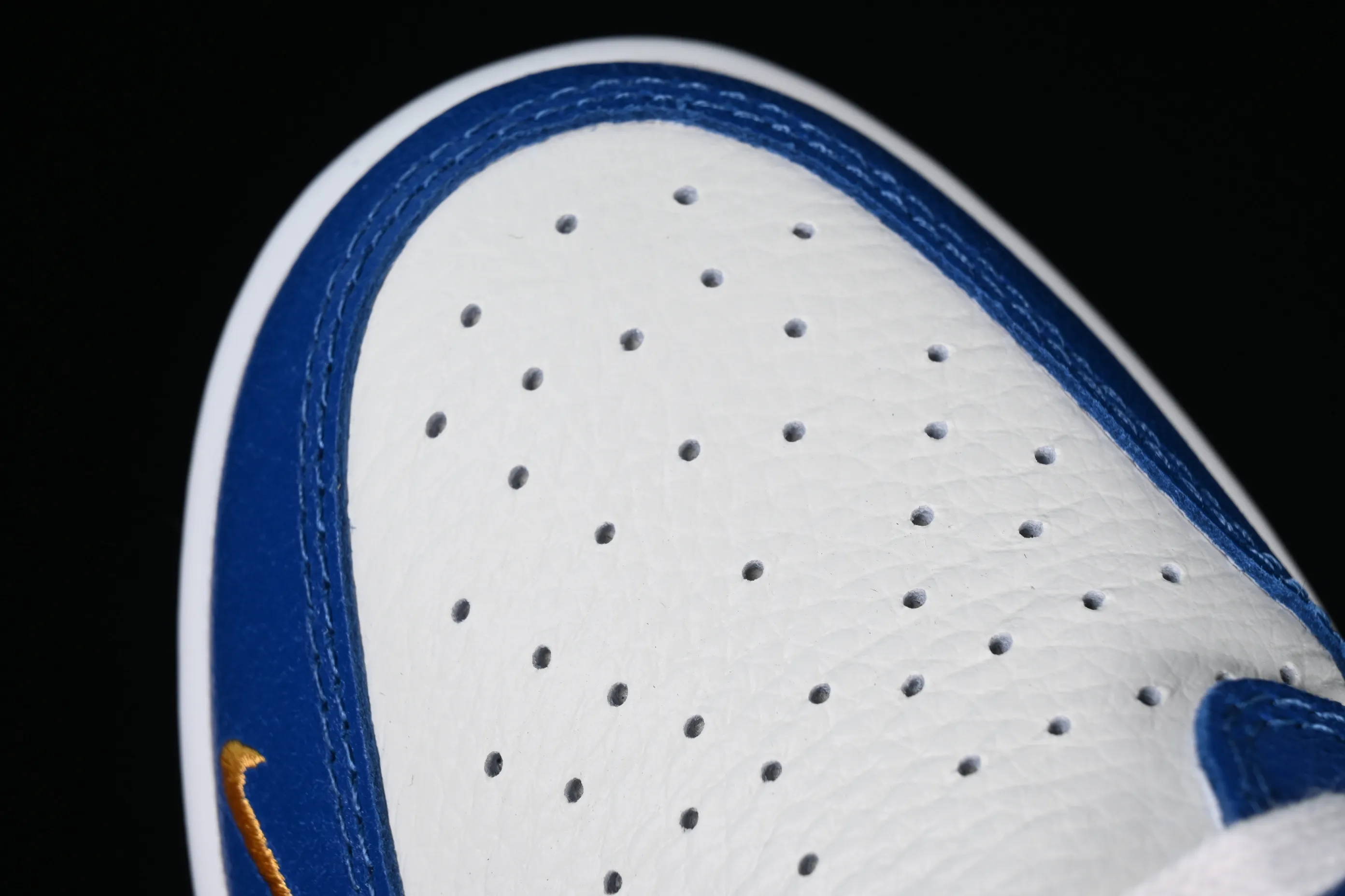 All categories Air Jordan Jordan series basketball shoes Air Jordan 1 Low Z version Air Jordan 1 Low AJ1 Joe 1 white blue yellow hook burst pattern low-top cultural and leisure sports sneakers DZ0792-103